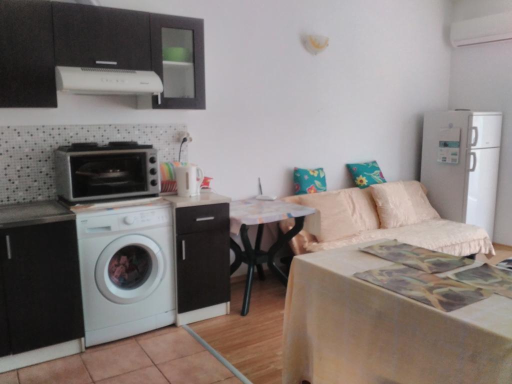 Sea Apartment Burgas City Eksteriør billede